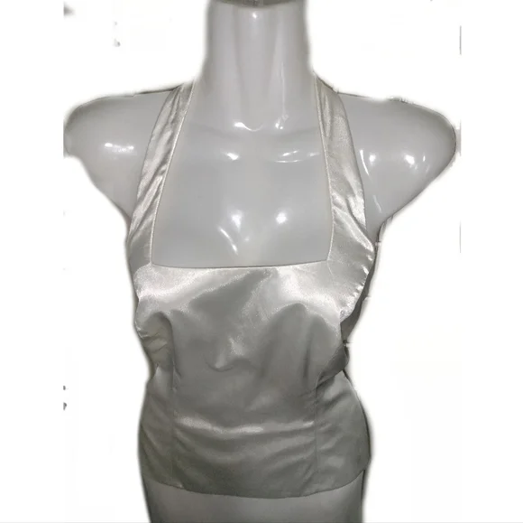 Cream halter-back gown - Picture 2 of 7